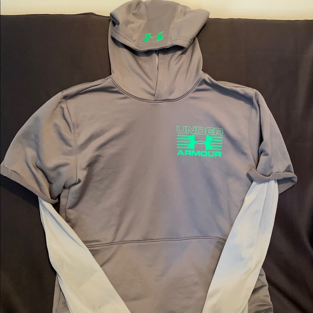 Under Armour Men’s lightweight hoodie